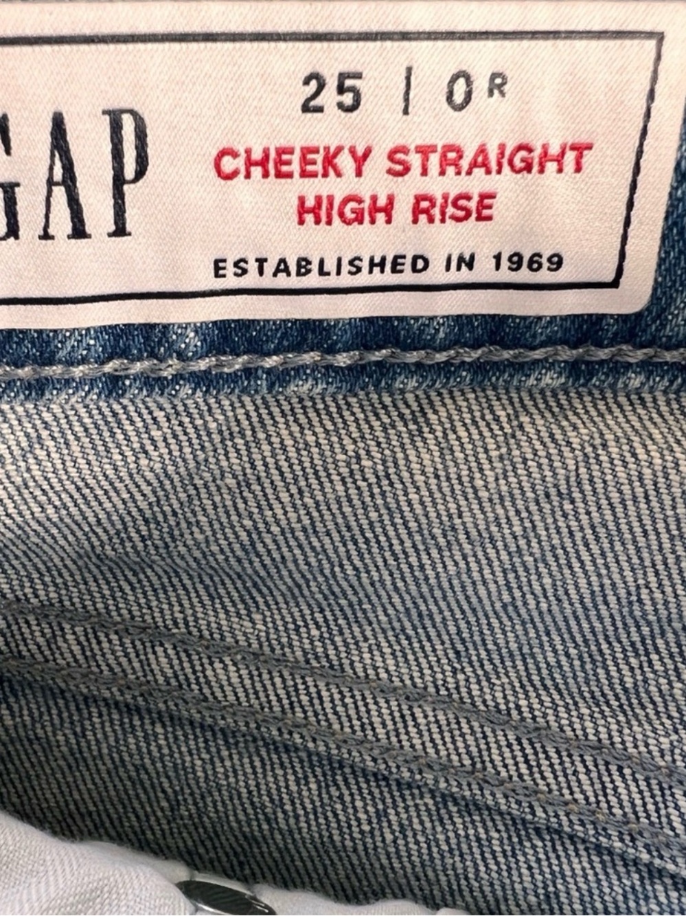 GAP Cheeky Straight High Rise Jeans - Light Blue Wash